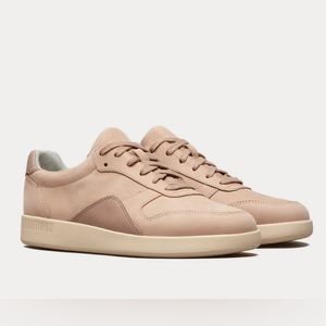 Everlane The Releather Court nude / dusty rose sneaker